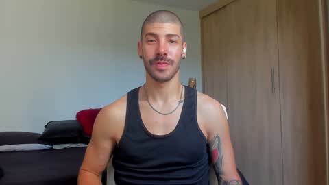 Snapshot of marco_tahani_ chatting on January 27, 2:24 pm Marco IG marco tahani online show from January 27, 2:24 pm