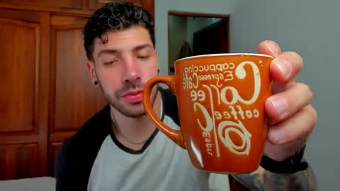 Snapshot of marco_tahani_ chatting on May 20, 2:23 pm Marco IG marco tahani online show from May 20, 2:23 pm