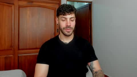 Snapshot of marco_tahani_ chatting on June 3, 4:45 pm Marco IG marco tahani online show from June 3, 4:45 pm
