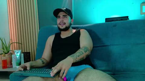 Snapshot of marcus_aress chatting on May 21, 7:32 pm marcus_aress online show from May 21, 7:32 pm