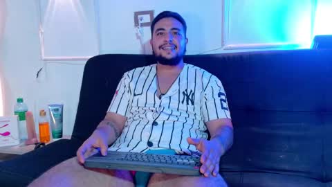 Snapshot of marcus_aress chatting on May 22, 7:52 pm marcus_aress online show from May 22, 7:52 pm
