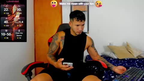 marcus_elrey online show from May 19, 11:05 am