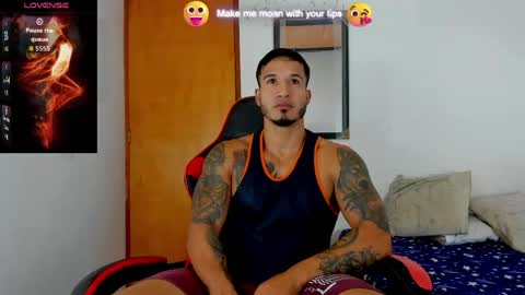 marcus_elrey online show from May 26, 10:22 am