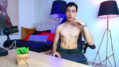 Marcus Hanks online show from January 12, 5:12 am