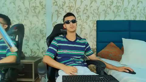 marcus_jeron online show from May 1, 5:39 pm