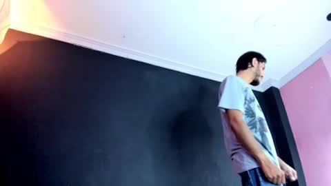 Snapshot of marcusgrayy chatting on April 5, 11:18 am Marcus online show from April 5, 11:18 am