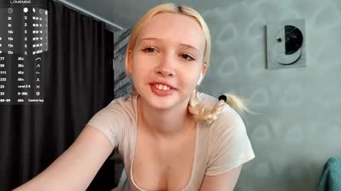 Snapshot of margaretasey chatting on June 29, 12:50 am Margaret online show from June 29, 12:50 am