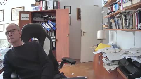 marginalie online show from October 26, 9:48 am