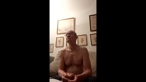 Snapshot of marginalie chatting on March 14, 4:51 am marginalie online show from March 14, 4:51 am
