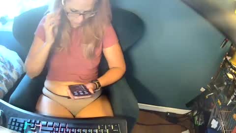 Elle online show from September 17, 12:51 pm