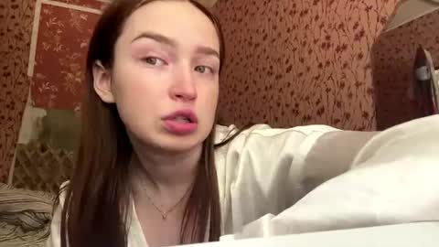 Chloe online show from July 12, 8:38 am