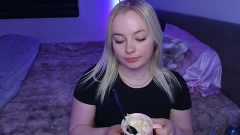 margot_robbie7 online show from February 26, 12:53 am