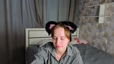 Snapshot of margretlanglo chatting on April 23, 12:29 pm Rita online show from April 23, 12:29 pm