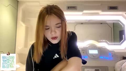 Lina online show from February 6, 9:51 pm