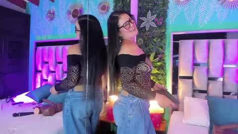 Mari online show from May 26, 10:39 pm