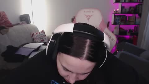 mari moore online show from January 19, 7:45 am