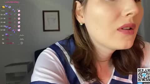 Snapshot of maria_bowie chatting on December 18, 3:55 pm Maria online show from December 18, 3:55 pm
