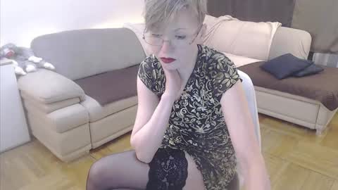 Mari online show from April 10, 10:53 am