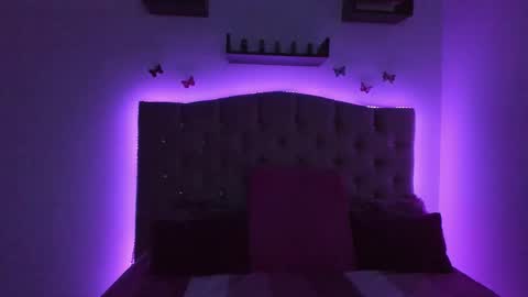 Snapshot of maria_skinny_ chatting on October 5, 1:20 pm My name is Valentina online show from October 5, 1:20 pm
