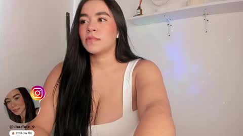 Snapshot of mariacamila_1 chatting on February 18, 8:27 pm Maria Camila online show from February 18, 8:27 pm