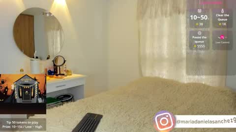 mariadanielasanchez online show from October 3, 1:19 pm