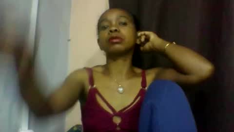 Snapshot of mariah642217 chatting on May 13, 6:11 am mariah642217 online show from May 13, 6:11 am