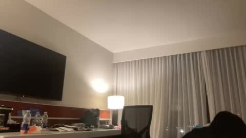 Snapshot of mariahdose chatting on February 2, 6:04 am Mariah online show from February 2, 6:04 am