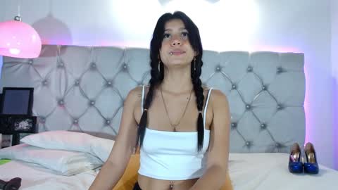 Snapshot of mariajosewalker chatting on December 7, 5:31 pm Mariana Guerra online show from December 7, 5:31 pm