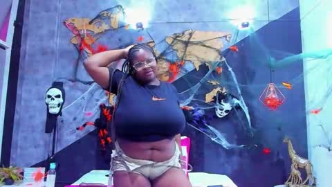  MARIAM online show from November 2, 12:18 pm