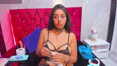 mariam_schubert online show from October 19, 4:29 pm