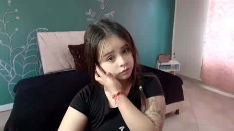 M A R I A N A online show from December 17, 8:21 pm