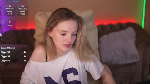 Maria online show from May 17, 5:53 pm