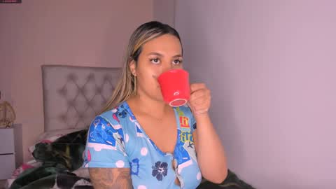 Mariana Roe online show from January 17, 6:36 am