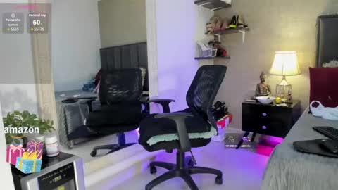 Mar y online show from September 17, 3:03 pm