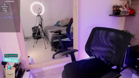 Mar y online show from May 30, 1:41 pm