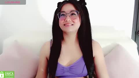 Snapshot of mariana_kato chatting on December 21, 5:51 pm Ana online show from December 21, 5:51 pm