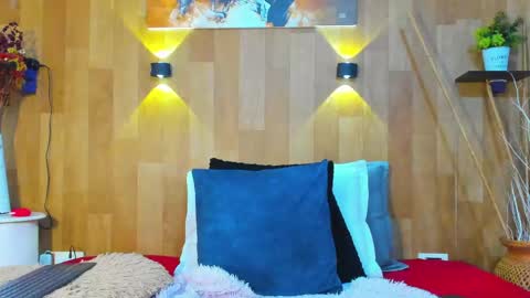 Mariana Angel online show from April 16, 5:25 pm