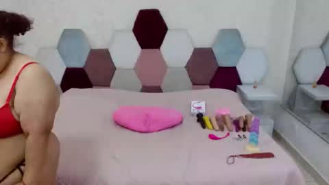 mariana online show from February 9, 6:01 pm