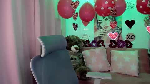 Snapshot of marianalopez81 chatting on February 15, 1:24 am Mariana Lopez online show from February 15, 1:24 am