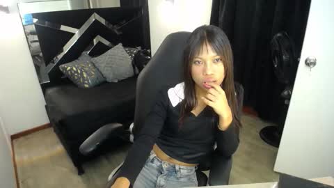 Mariana online show from February 14, 9:06 am