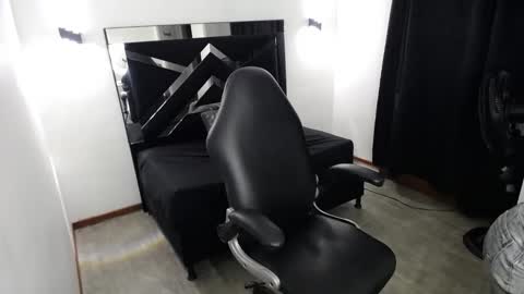 Mariana online show from March 2, 3:09 am