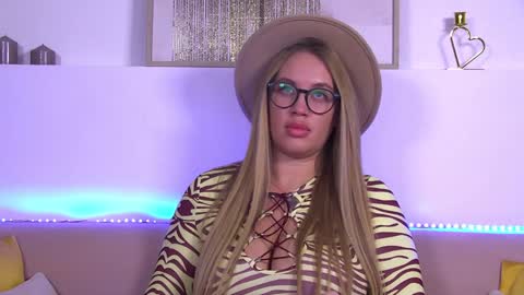 Maria online show from January 21, 3:43 pm