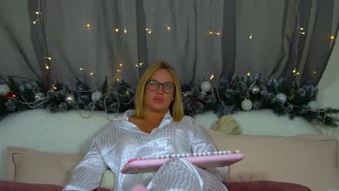 Maria online show from December 3, 6:54 am