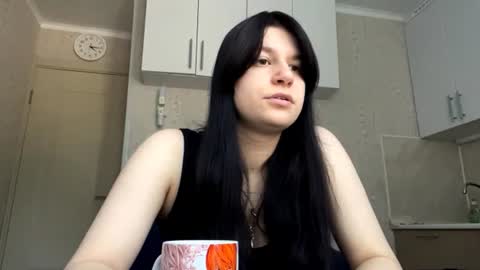 Snapshot of marianmollberg chatting on July 14, 1:17 pm Marian online show from July 14, 1:17 pm