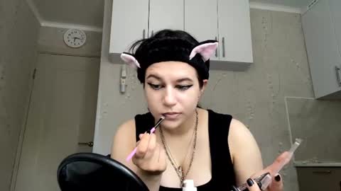 Snapshot of marianmollberg chatting on July 16, 3:18 pm Marian online show from July 16, 3:18 pm