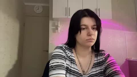 Snapshot of marianmollberg chatting on July 20, 5:04 pm Marian online show from July 20, 5:04 pm