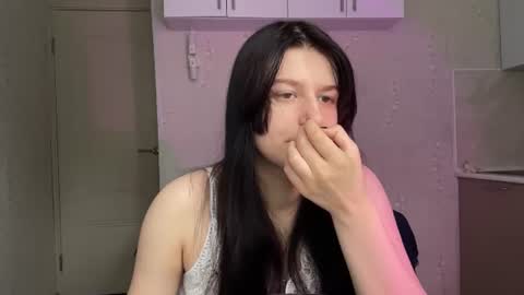 Snapshot of marianmollberg chatting on July 24, 1:09 pm Marian online show from July 24, 1:09 pm