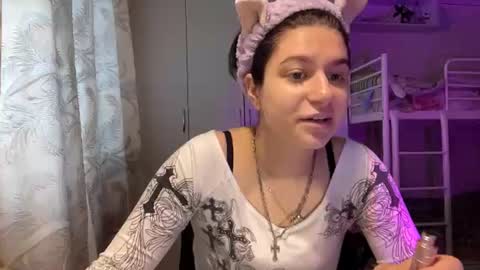 Snapshot of marianmollberg chatting on August 4, 1:14 pm Marian online show from August 4, 1:14 pm
