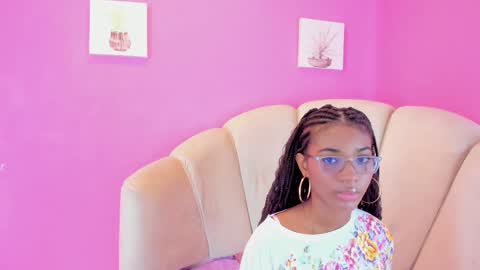 Snapshot of marianrosse chatting on October 2, 8:38 pm marianrosse online show from October 2, 8:38 pm
