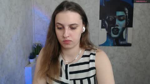 Snapshot of mariatess_ chatting on April 20, 9:12 am Mariia online show from April 20, 9:12 am